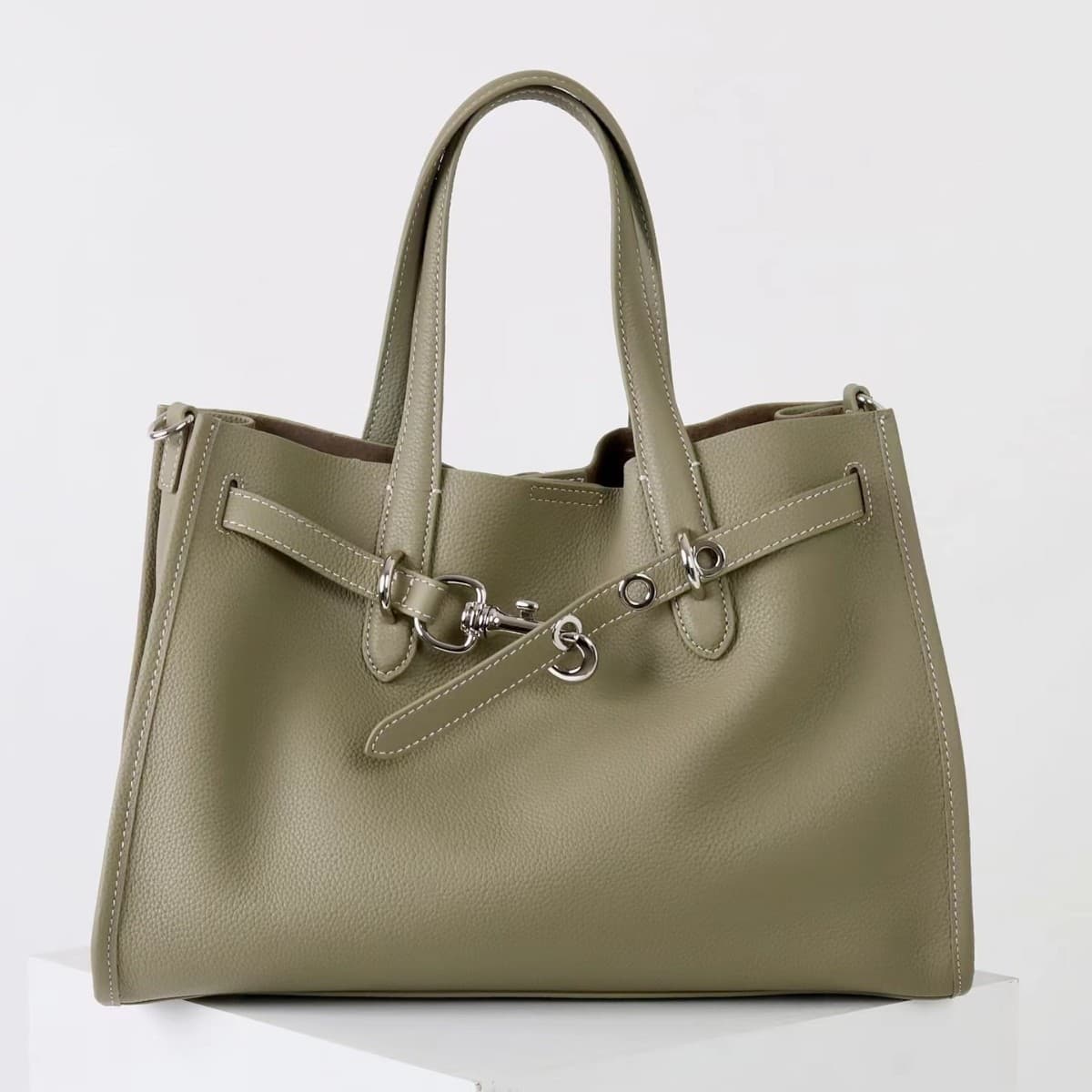 New Commuter Premium Genuine Leather Women's Handbag Versatile 2025 Textured Large Capacity Fashionable Shoulder Crossbody Bag Light Luxury