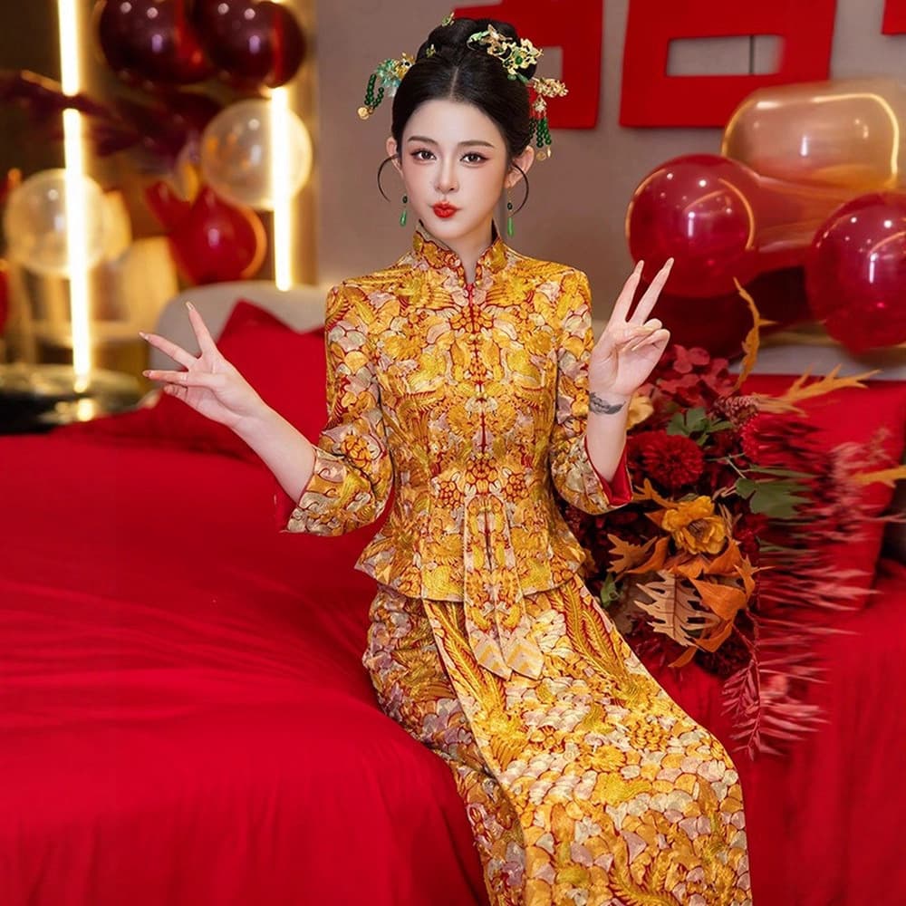 2025 New High-End Dragon and Phoenix Gown, Bride's Wedding Banquet Dress, Slim-Fit Xiuhe Departure Attire, Wedding Gown