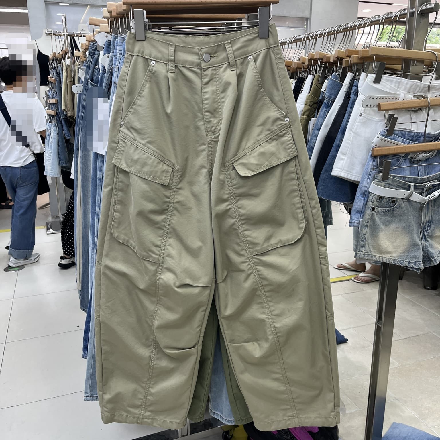 Fashion pleated design workwear machete pants for women 2026 summer new style high waist loose slimming wide leg casual pants trend
