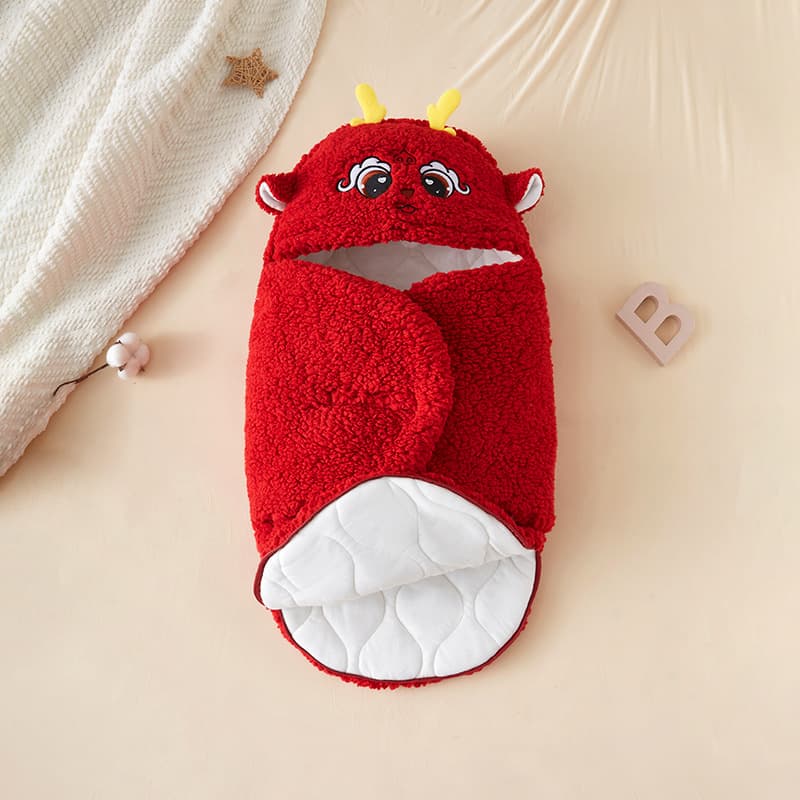 Baby sleeping bag and quilt, thickened newborn baby quilt in winter, autumn and winter newborn dragon baby clothes to prevent kicking and going out