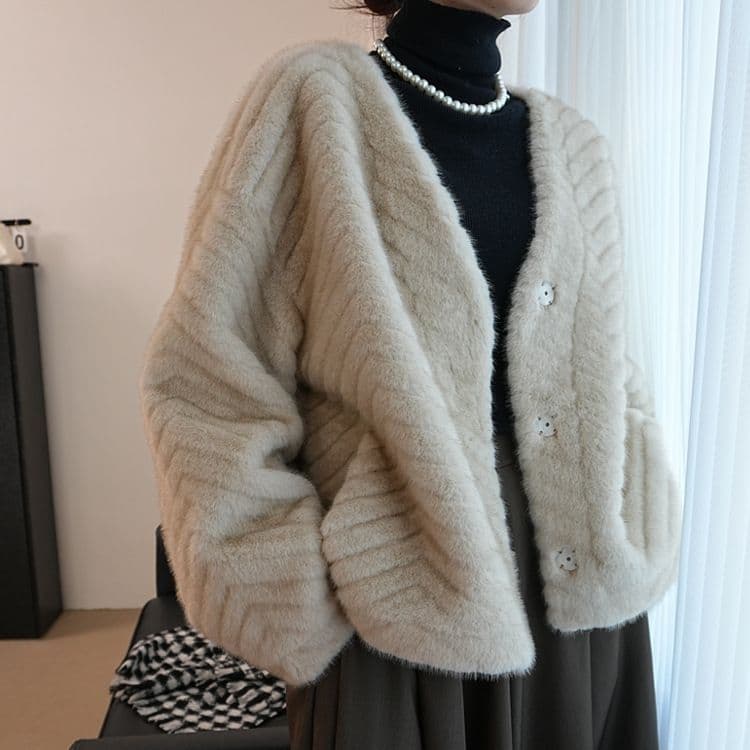 New faux mink fur collar, autumn/winter new arrival, one-piece fur coat, golden mink fleece, short winter coat for women.