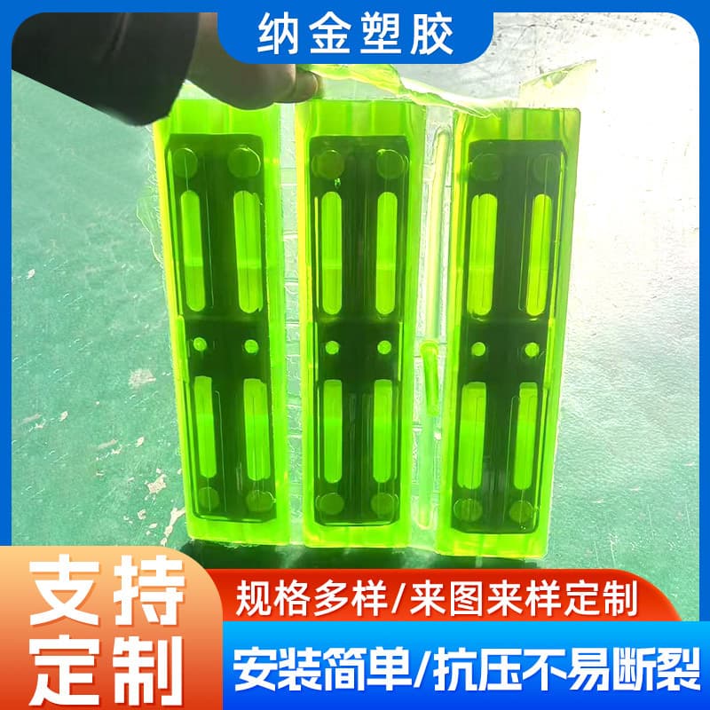 Rubber track pads for Caterpillar, Kubota, Doosan, XCMG, Hyundai, and SANY excavators - wholesale manufacturer
