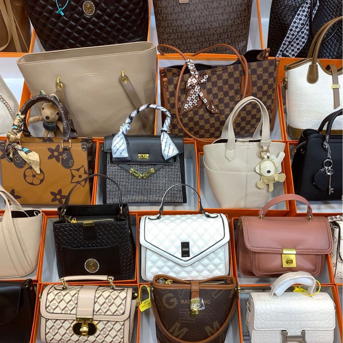 New Niche Women's Bags Mixed Batch Stock In Stock Women's Crossbody Bag Shoulder Bag Live Streaming Foreign Trade First-Hand Source Wholesale