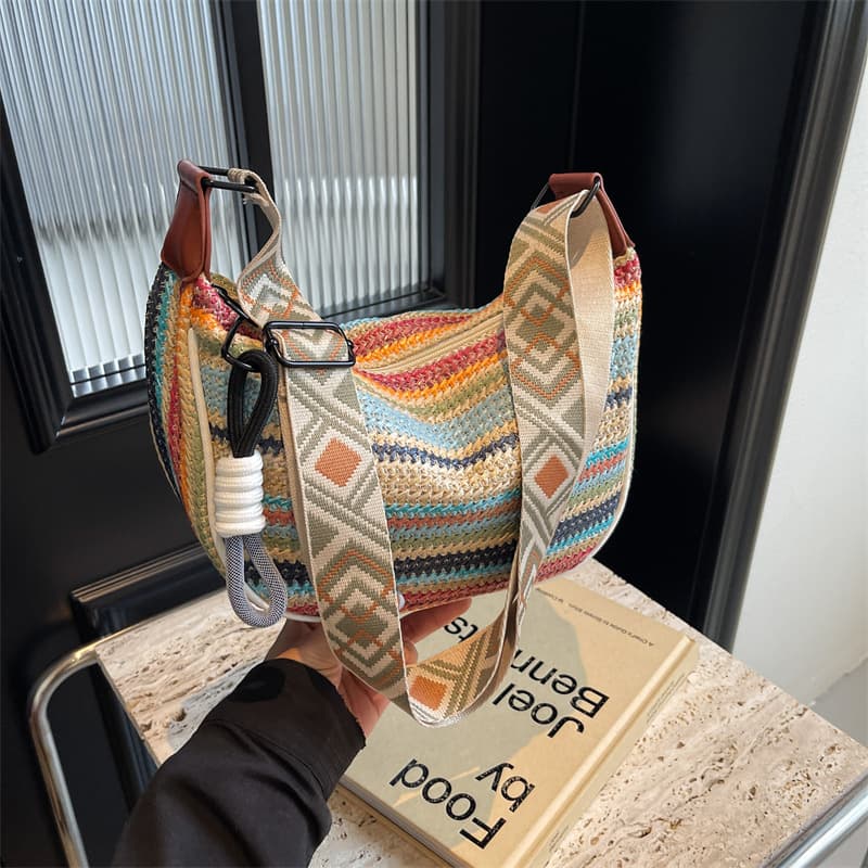 Rainbow Woven Bag Women 2025 New Fashion Bohemian Straw Bag Crossbody Dumpling Bag Shoulder Commuter Bag