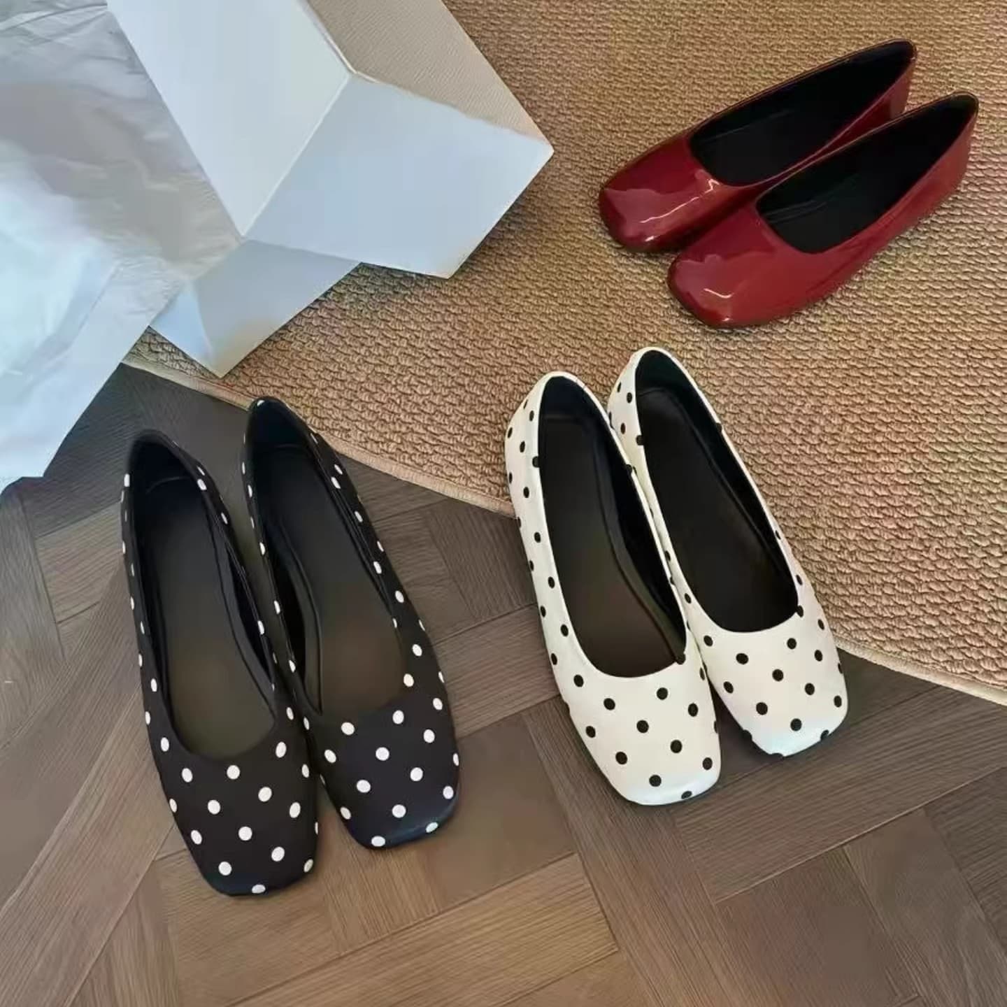 Simple Flat Square-Toe Shallow Ballet Shoes, 2026 New Model, Black Polka Dot Slip-On Shoes for Commuting