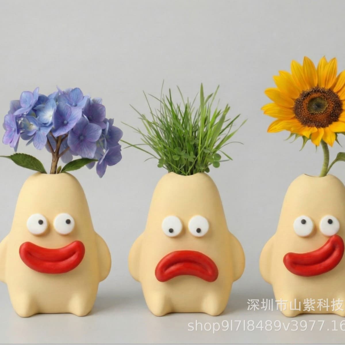 New Funny Vase / Pen Holder - Funny Lip Doll Vase Pen Holder