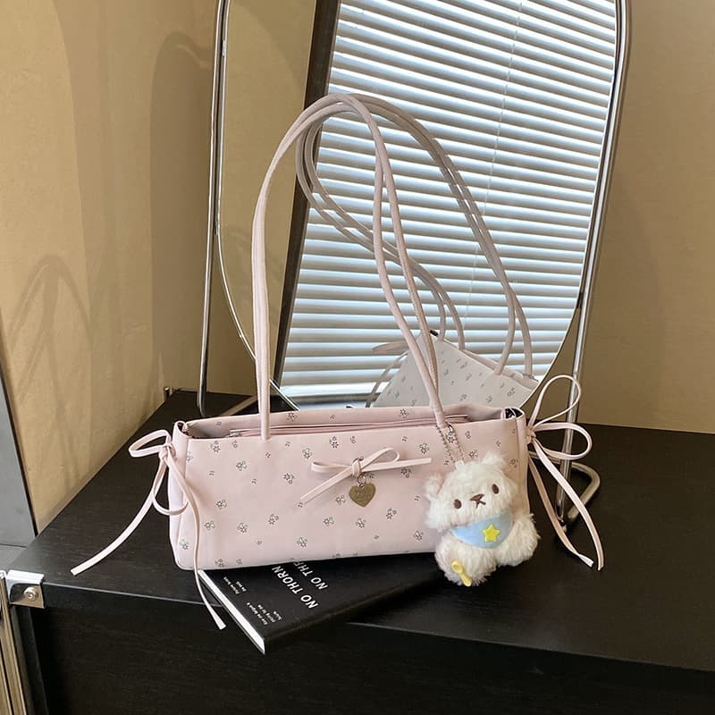 2026 New Polka Dot Shoulder Bag for Women Korean Cute Niche Design Underarm Bag Fashionable and Versatile Commuting Crossbody Bag