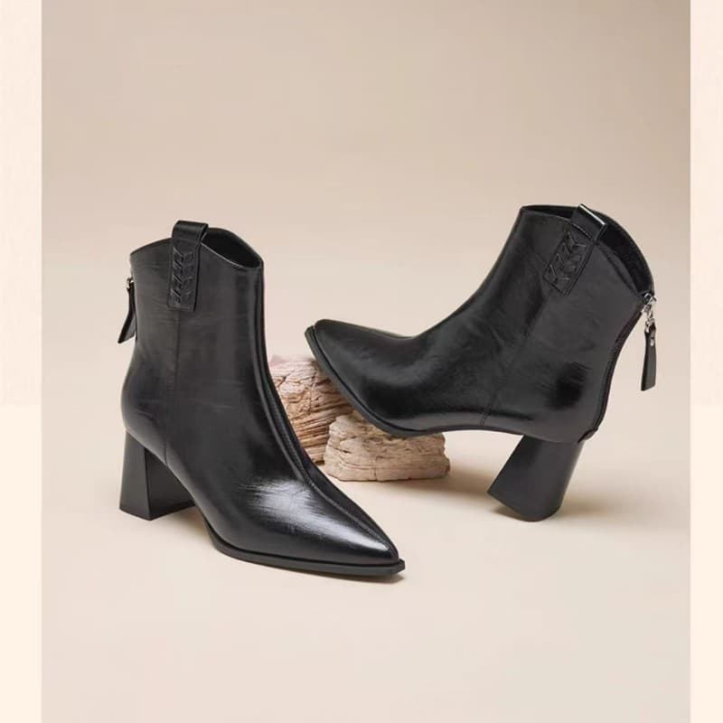 Pointed toe back zipper high-heeled short boots for women 2026 summer new style huge good-looking black short boots French style small ankle boots