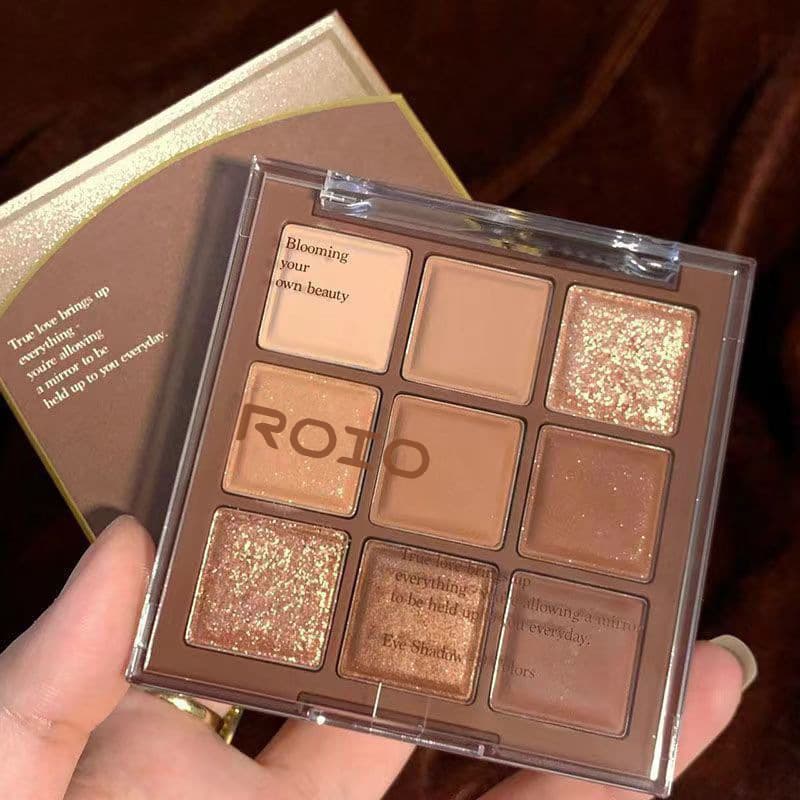 ROIO Chocolate Nine-Color Eyeshadow Jiugongge Eyeshadow Palette Glitter Powder Pearlescent Matte Earth Color Pure Desire Nude Makeup Affordable