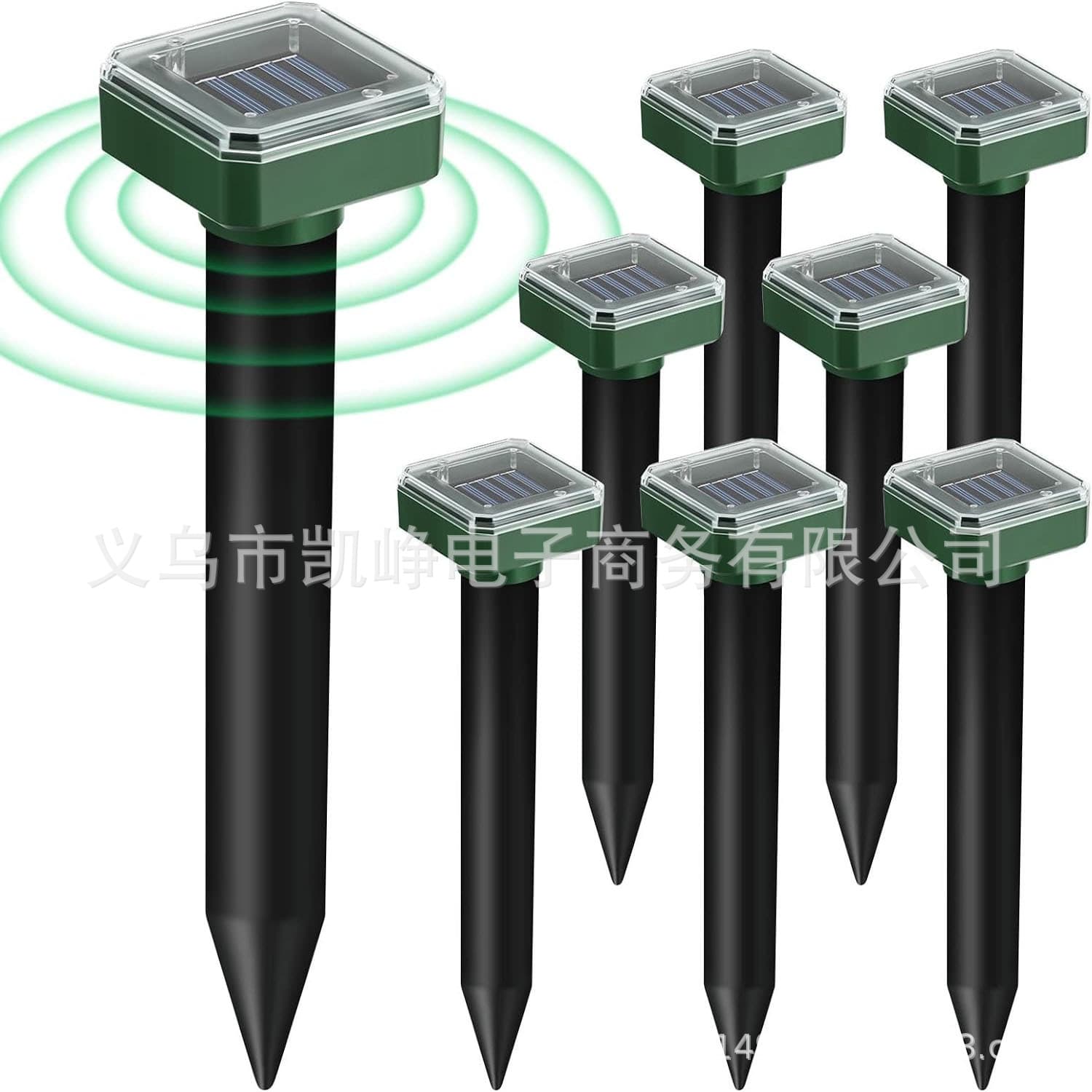 Solar-powered rodent repeller, square with lights, outdoor ultrasonic snake and dog repeller, farm bird repeller.