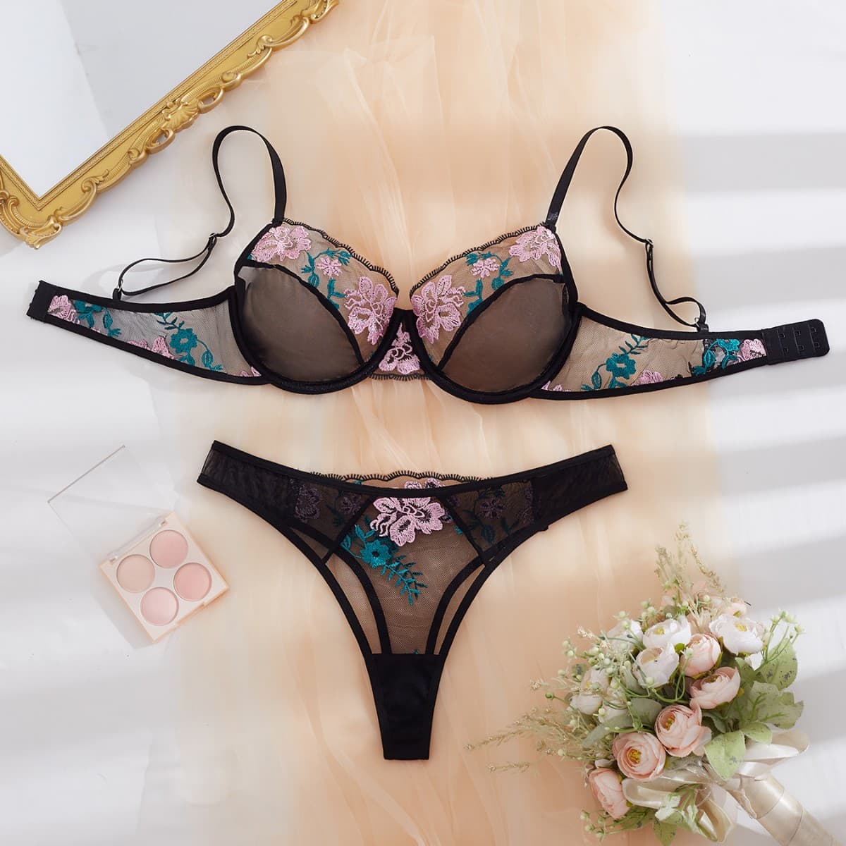 European and American Lingerie Set: Blue Mesh Embroidery Thin Underwear with Contrasting Sheer Mesh Sexy Lingerie