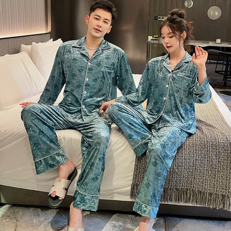 2024 New Velvet Couple Pajamas for Women, Long Sleeve and Long Pants, TikTok Print Set, Gold Velvet Homewear