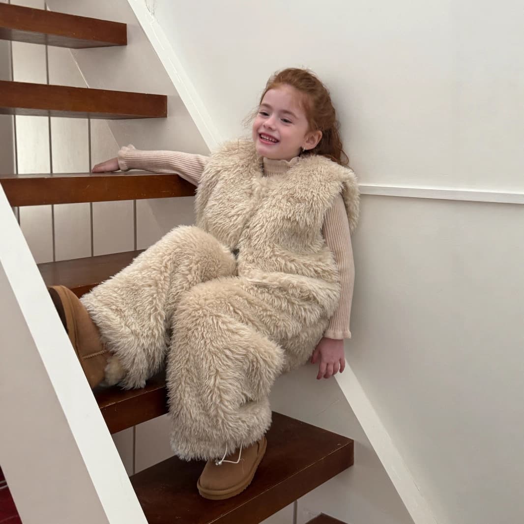 Orange Joy 2025 Winter Children's Fur Coat Fleece Lined Thickened Boys and Girls Imitation Fox Fur Vest and Pants Two-Piece Set