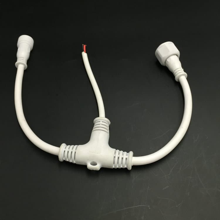 T-Shaped Waterproof Tee Power Connector Waterproof Cable String IP65 3C Certified LED String Connection Wire