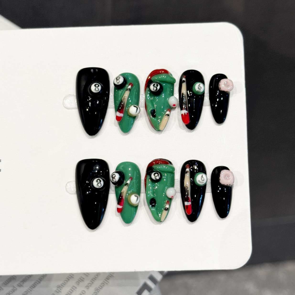 Yihe [Black Eight Billiards] niche personality street style hot girl nail art patch European and American foreign trade handmade fake nails