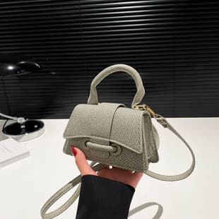 2025 New Fashion Women's Bag Versatile Trend Crossbody Bag Niche Popular Single Shoulder Bag Casual Mini Small Bag