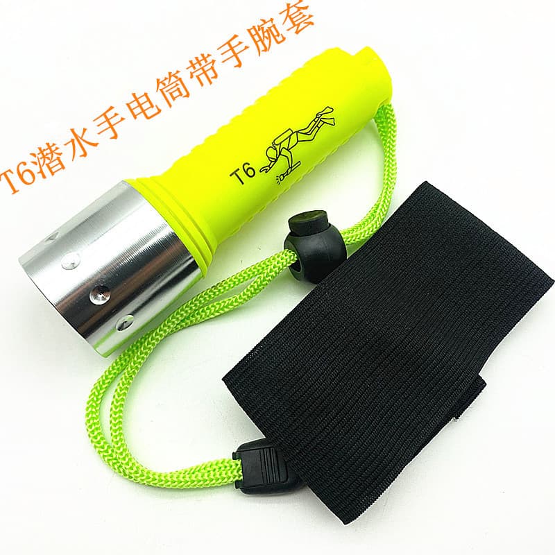Factory Wholesale XML-T6 LED Diving Flashlight Rechargeable Strong Light Outdoor Waterproof Torch