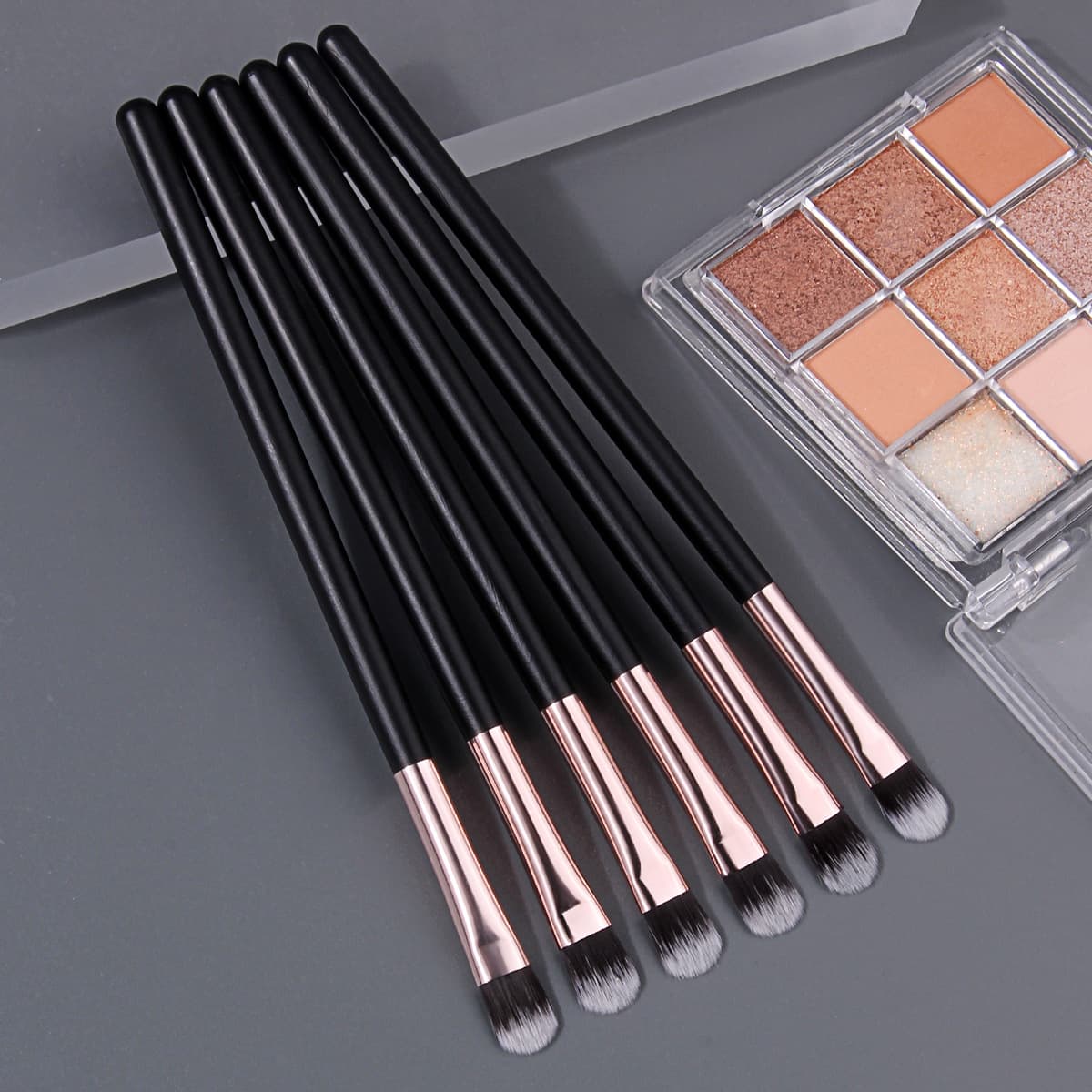 Eye Shadow Brush Portable Eye Makeup Brush New Blending Smudge Brush Gift Makeup Tool Factory Price