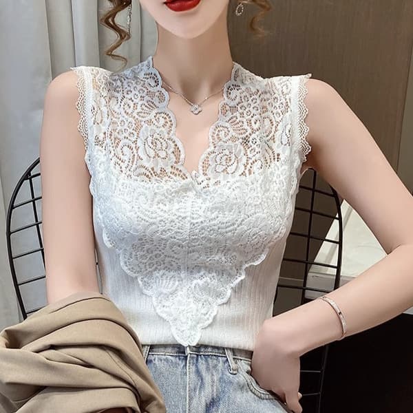 Curved Bead Ice Silk Spring/Summer Knit Camisole for Women French V-Neck Lace Slim Fit Stylish Sleeveless Top