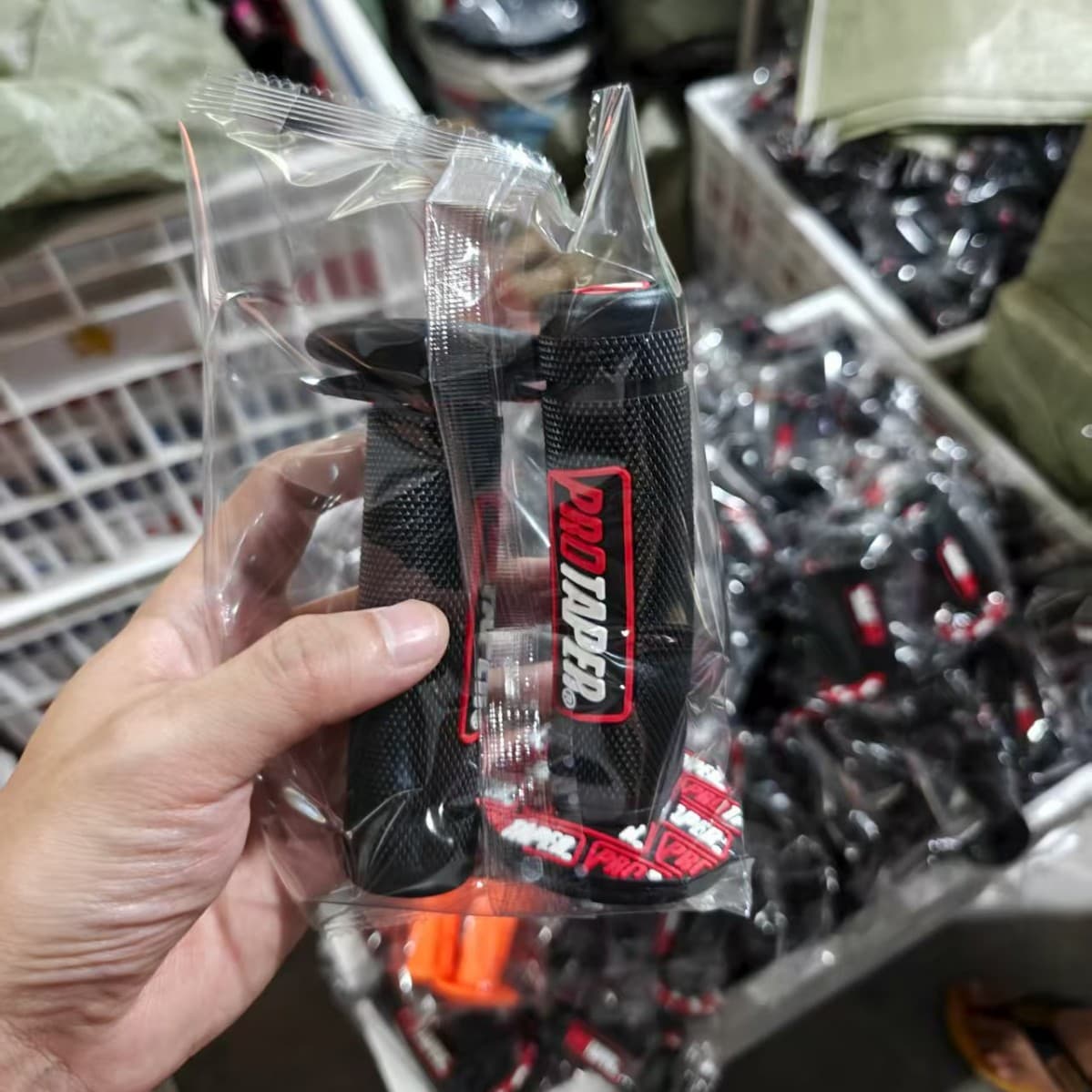 Modified Motorcycle Handlebar Grip Rubber Pedal Handlebar Grip PRO Throttle Motorcycle Handlebar Grip Universal Outdoor
