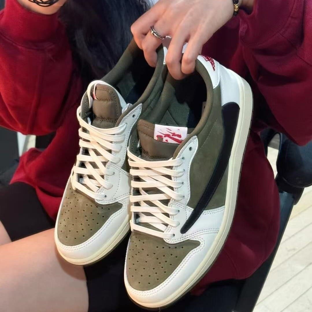 Original Putian Shoes Fragment Design Lightning Swoosh Black Toe AJ1 Board Shoes Men's and Women's Basketball Sneakers