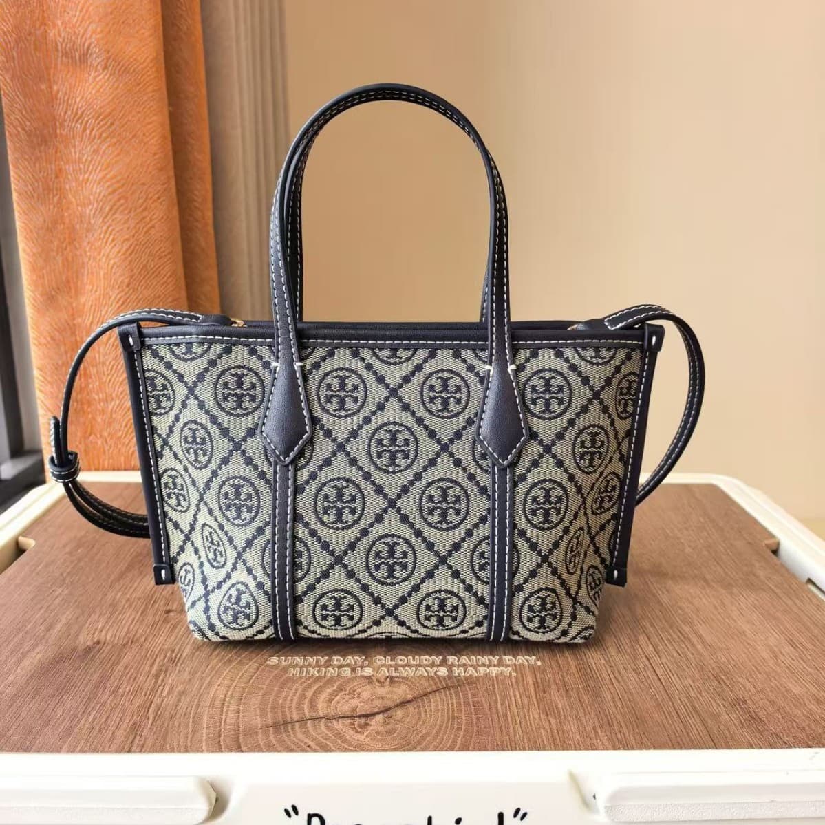 European and American TB New PERRY Mini Tote Bag Genuine Leather Fashion Trendy Versatile Shoulder Crossbody Handbag for Women