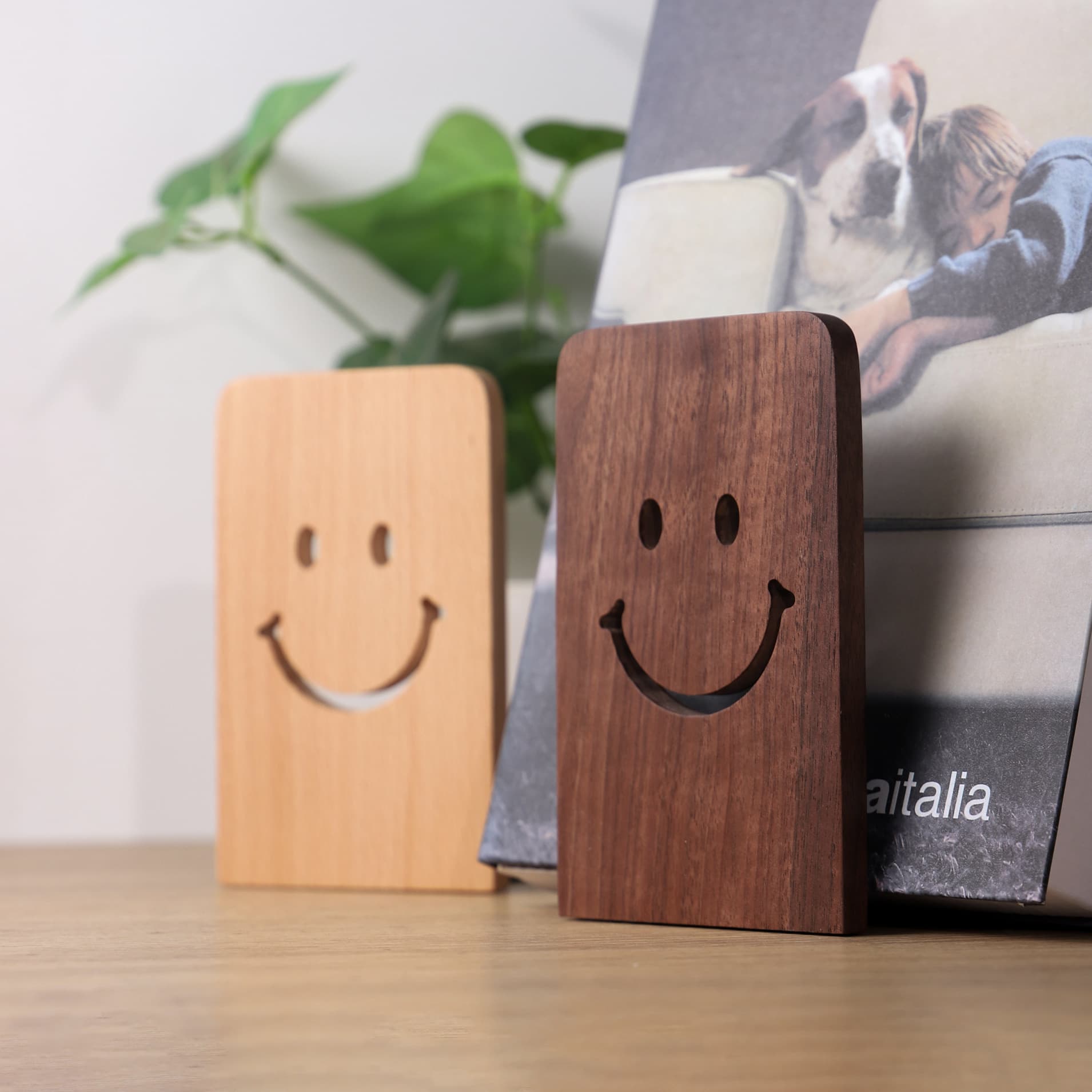 Amazon Best Seller, Wooden Bookends, Desktop Solid Wood Book Supports, Cute and Trendy Bookend Wholesale