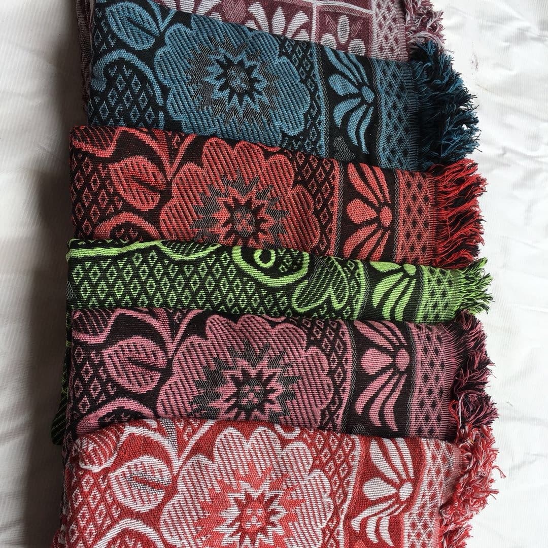Factory Production Line Fleece Blanket, Warm Blanket, Modern Style Anime Cartoon Blanket with Tassels