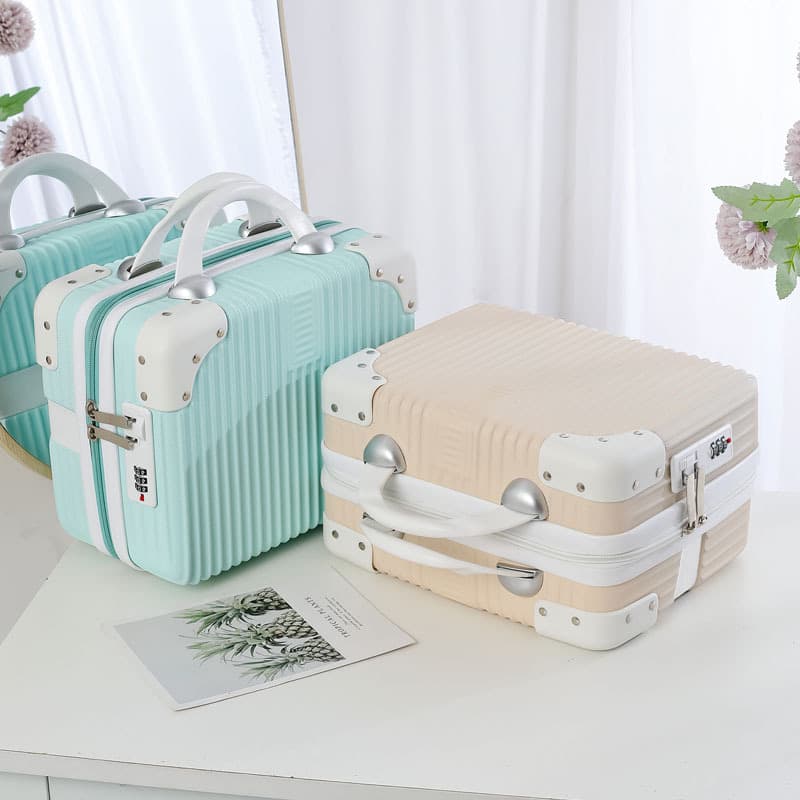 Portable Handheld Travel Suitcase Cosmetic Storage Box with Lock Business Trip Small Size Carry-On Bag Polyester Lining Chain Detail