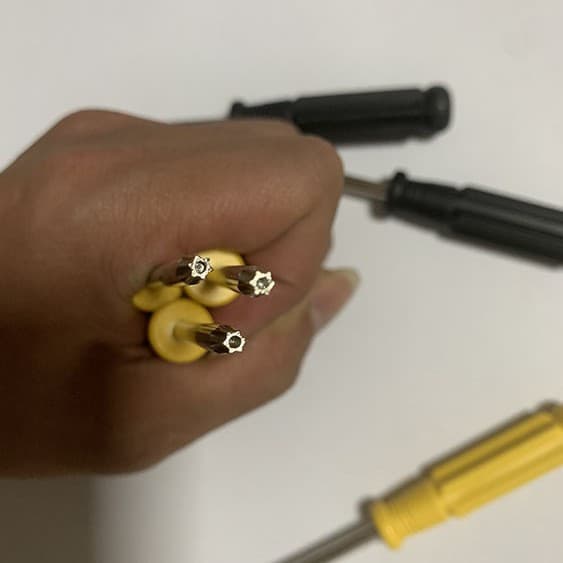 Wholesale with hole T15T20 anti-theft screwdriver strong magnet T20 with hole Torx screwdriver 4.0 cross small driver