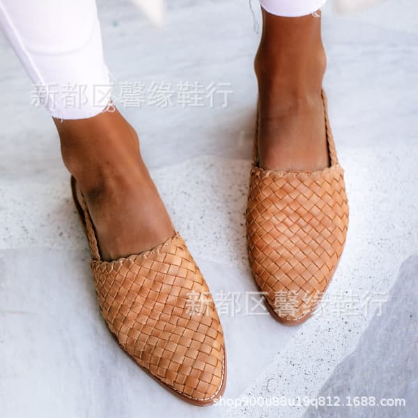 2026 Sandals Women's Flat Sandals for Export Cross-Border Trade Size 40-43 Large Size Pointed Toe Woven Women's Sandals X317