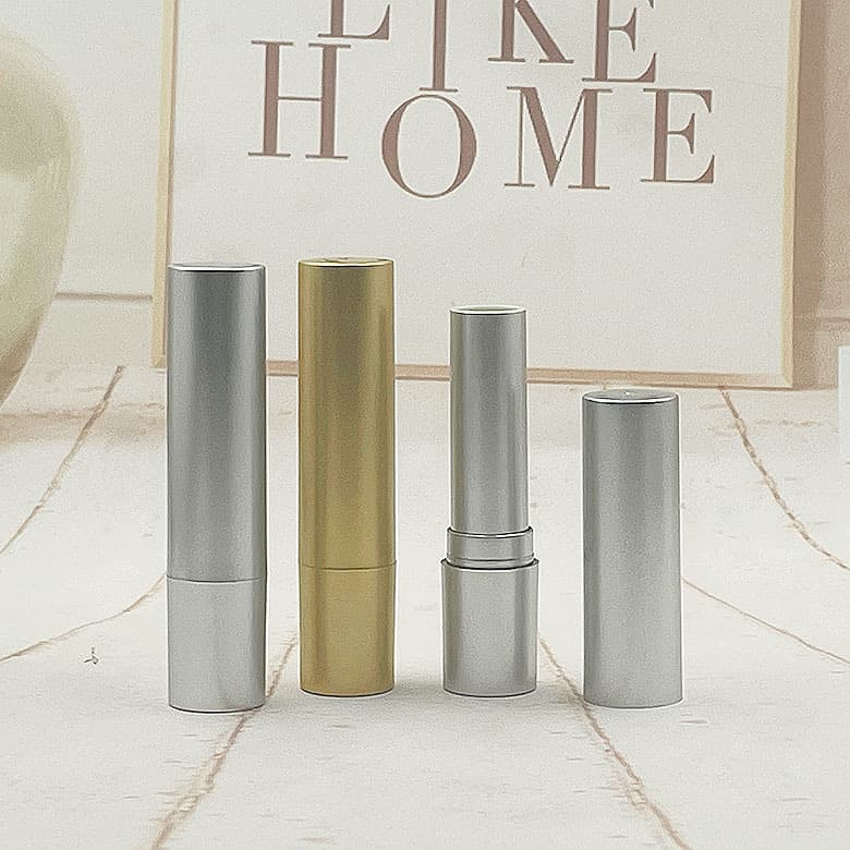 New 4g lip balm tube, empty tube, high-end matte silver/gold DIY lipstick tube, empty tube with wax tube.