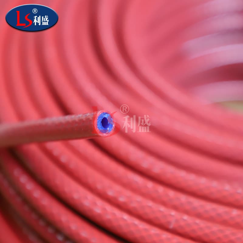 New red braided silicone hose - High temperature resistant double-layer composite braided silicone hose supplied by the manufacturer.