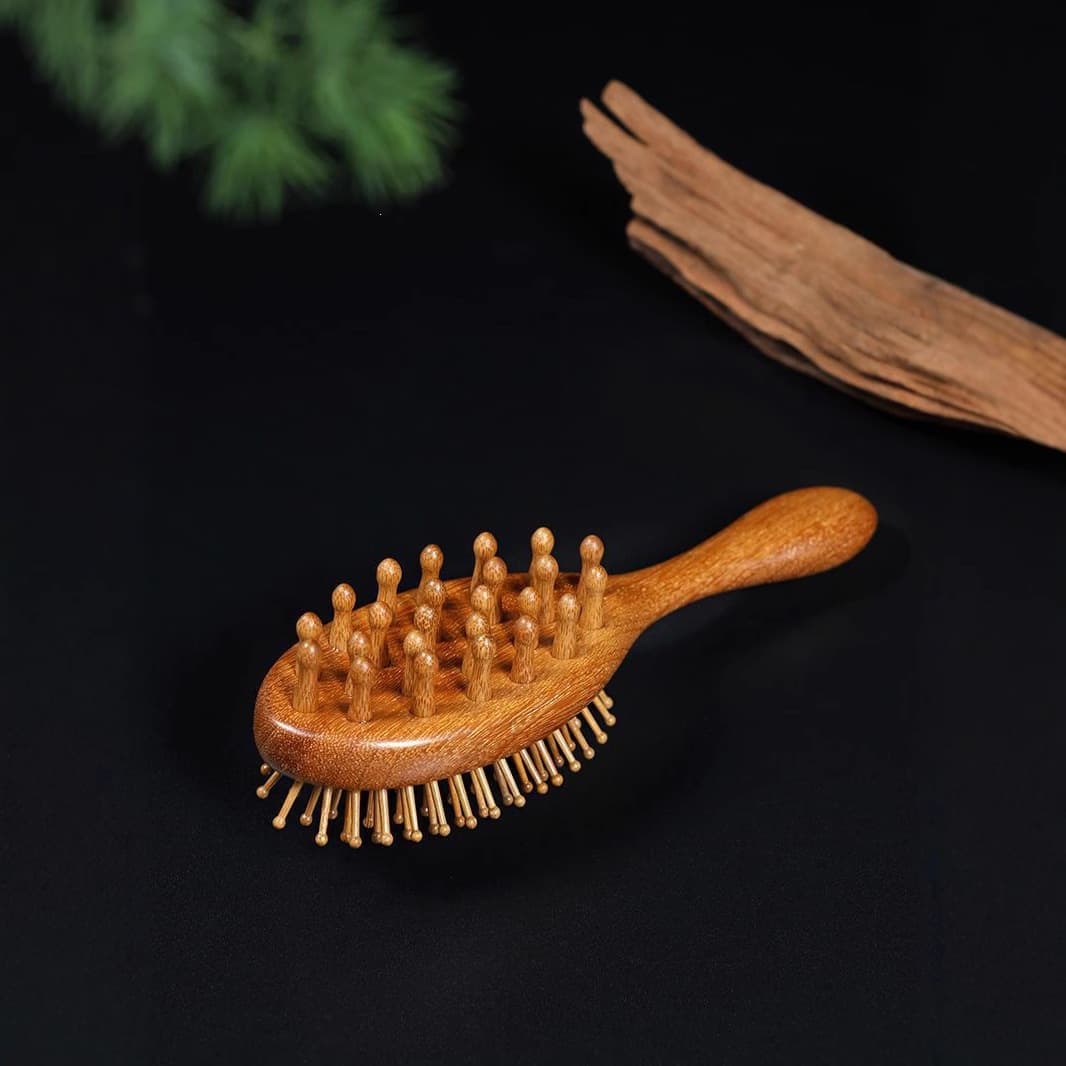 Double-Sided Sandalwood Cushion Comb for Voluminous Hair, Air Cushion Detangling Comb, Golden Silk Sandalwood Massage Comb, Home Use, Solid Wood Pin Comb