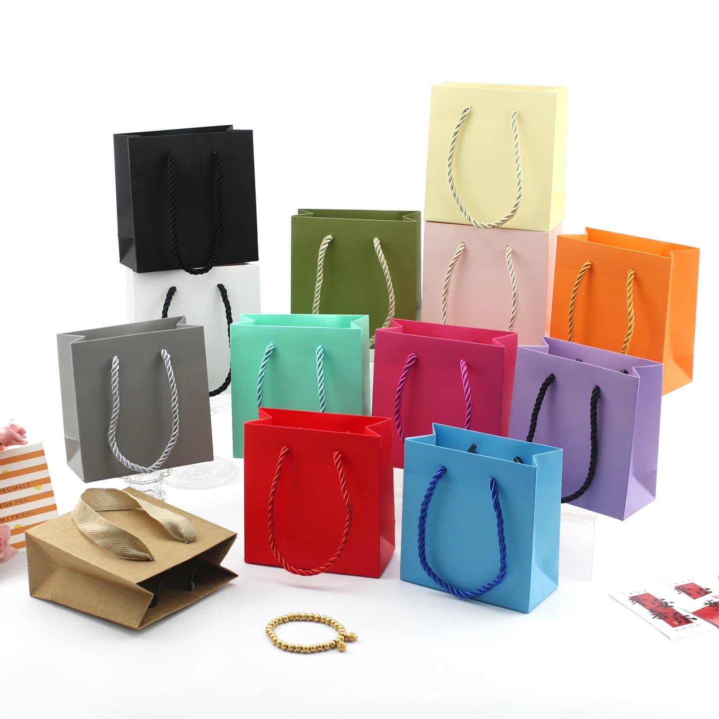 Colorful small portable paper bag suspension box matching jewelry packaging box gift bag jewelry accessories souvenir bag