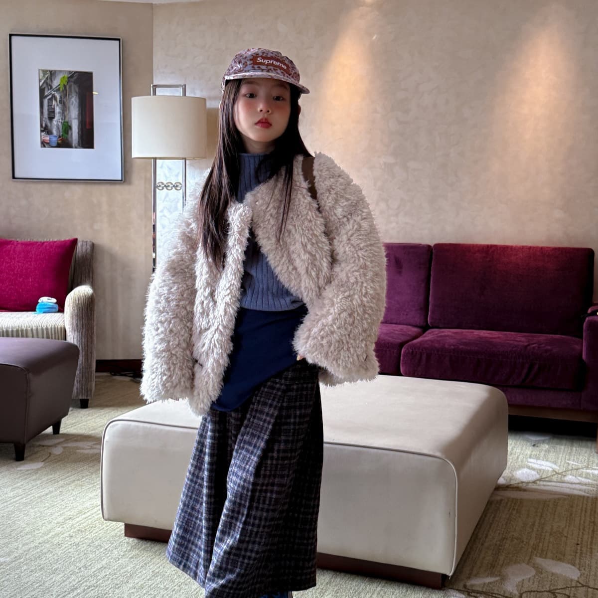 Flowers and Seeking Girls' Outerwear 2025 Autumn/Winter New Korean Style Long Fur Sheath Coat, Relaxed and Elegant Outfit