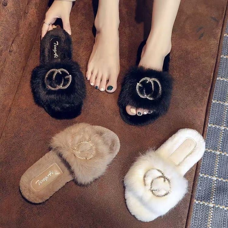 Fuzzy Slippers Women Outdoor Wear High Quality Super Hot 2025 Fall Winter New Home Warm Outdoor Cotton Slippers Women