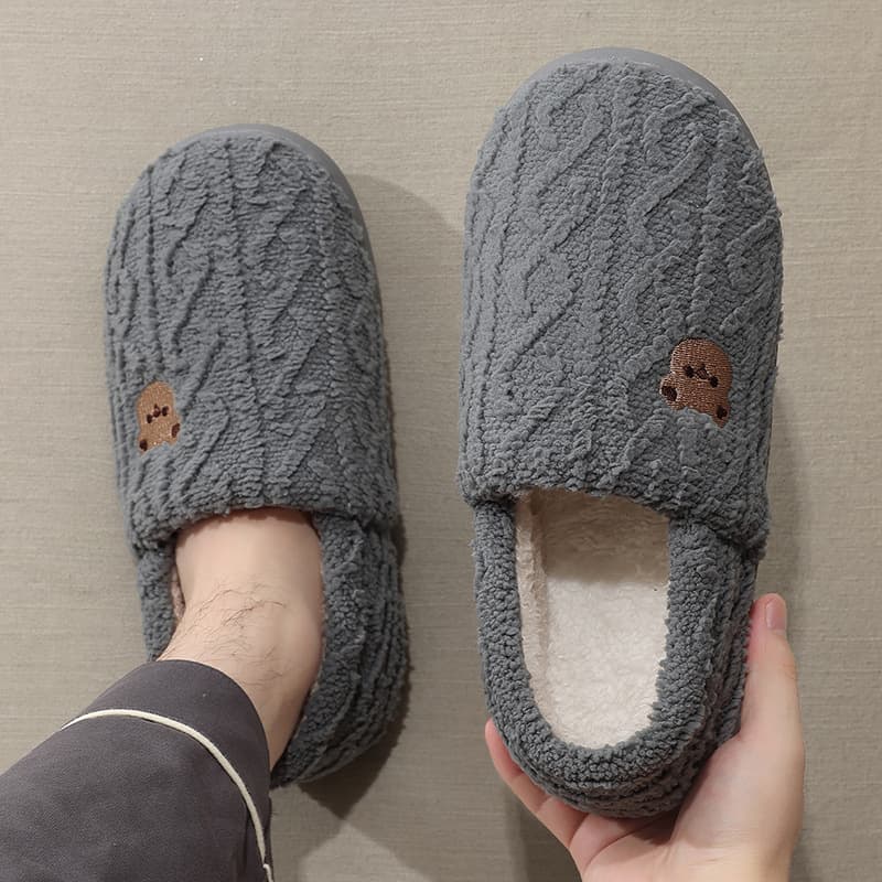Wholesale Winter Cotton Slippers for Women, Couple Cartoon Bear Design, Indoor Home Plush Warm Slippers for Men