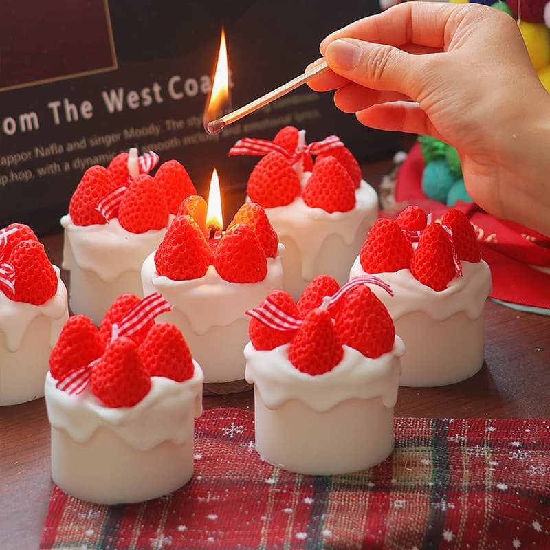 Christmas Dessert Candles New Year Gifts Cross-border Wholesale Aromatherapy Strawberry Cake Scene Decoration Ornaments