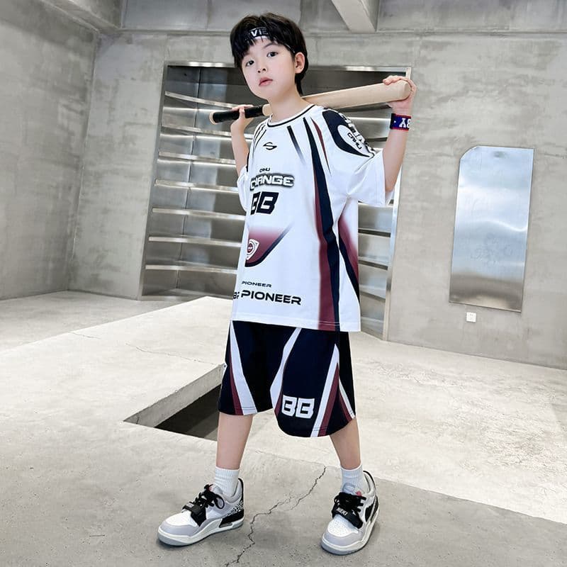 New boys' short-sleeved suit for big boys in summer, trendy boy's Internet celebrity street sports and leisure two-piece children's clothing