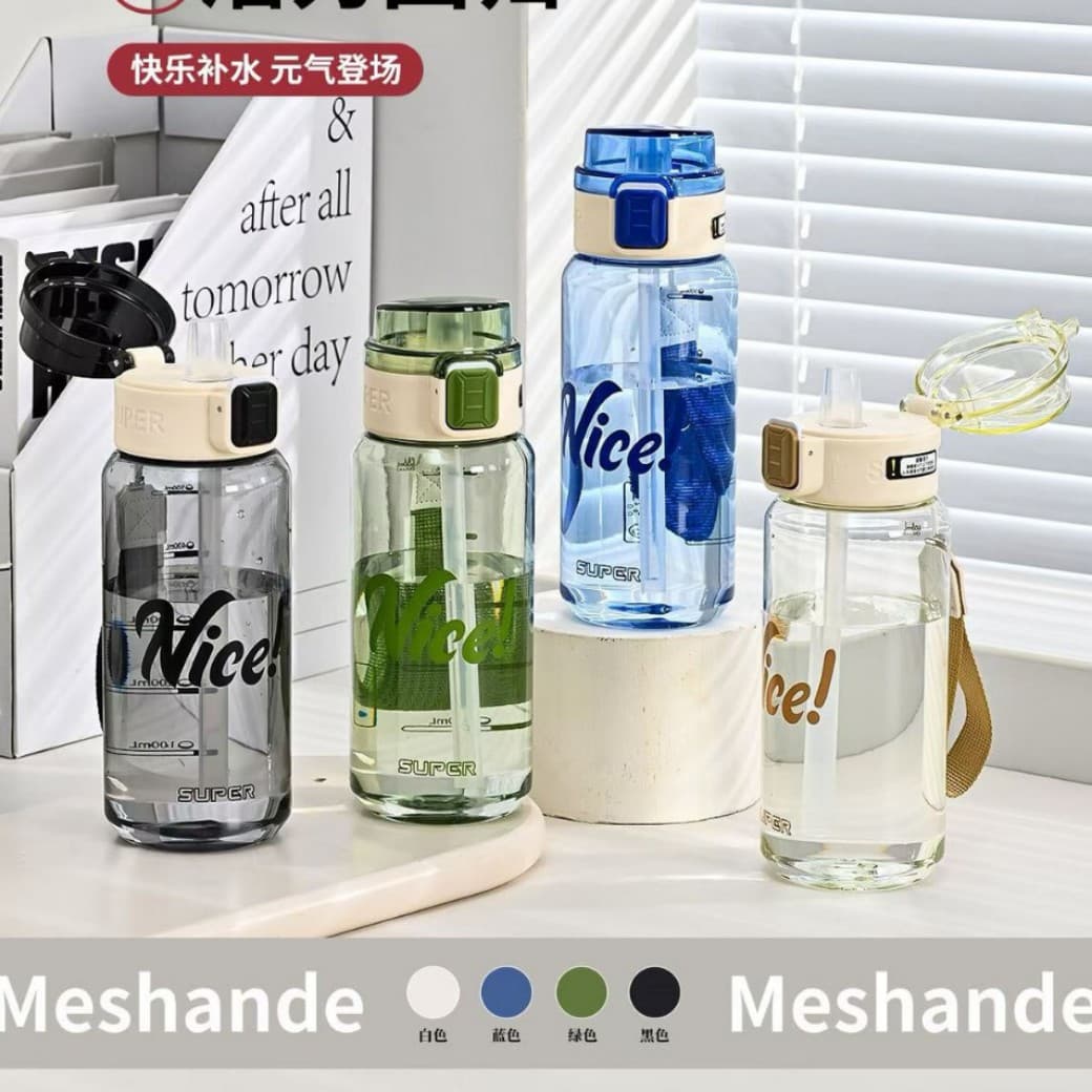 Water cup with large capacity and good looks for male and female students outdoor fitness portable rope tea cup summer kettle plastic
