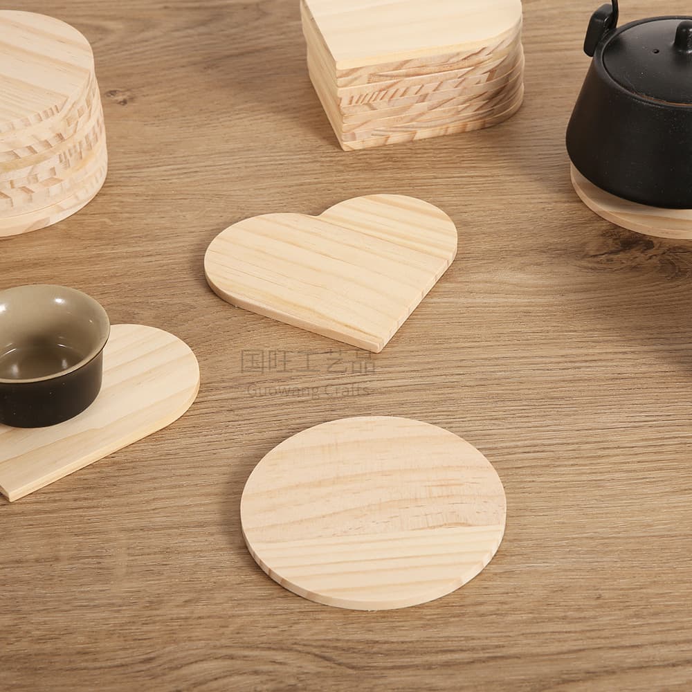 Cross-Border DIY Round Wood Slice Solid Wood Coasters Christmas Decoration Creative Blank Wooden Ornaments Kitchen Heat Insulation Pads