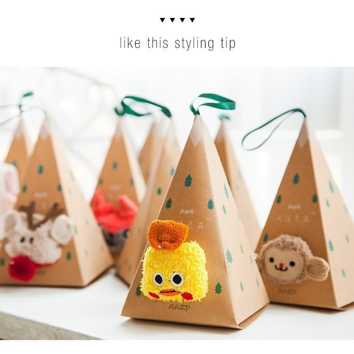 Coral fleece Christmas stockings, triangular paper boxes, individual packaging boxes, kraft paper gift boxes, Christmas balls