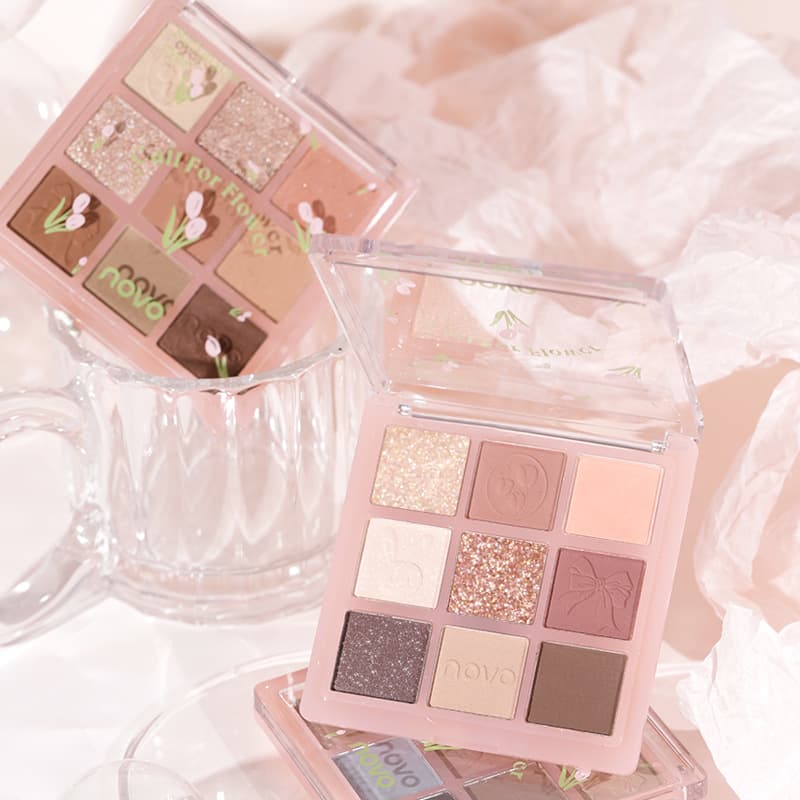 Novo Yueluoxingshen nine-color eyeshadow earth-tone ultra-shimmering affordable non-easy to take off makeup affordable domestic eyeshadow
