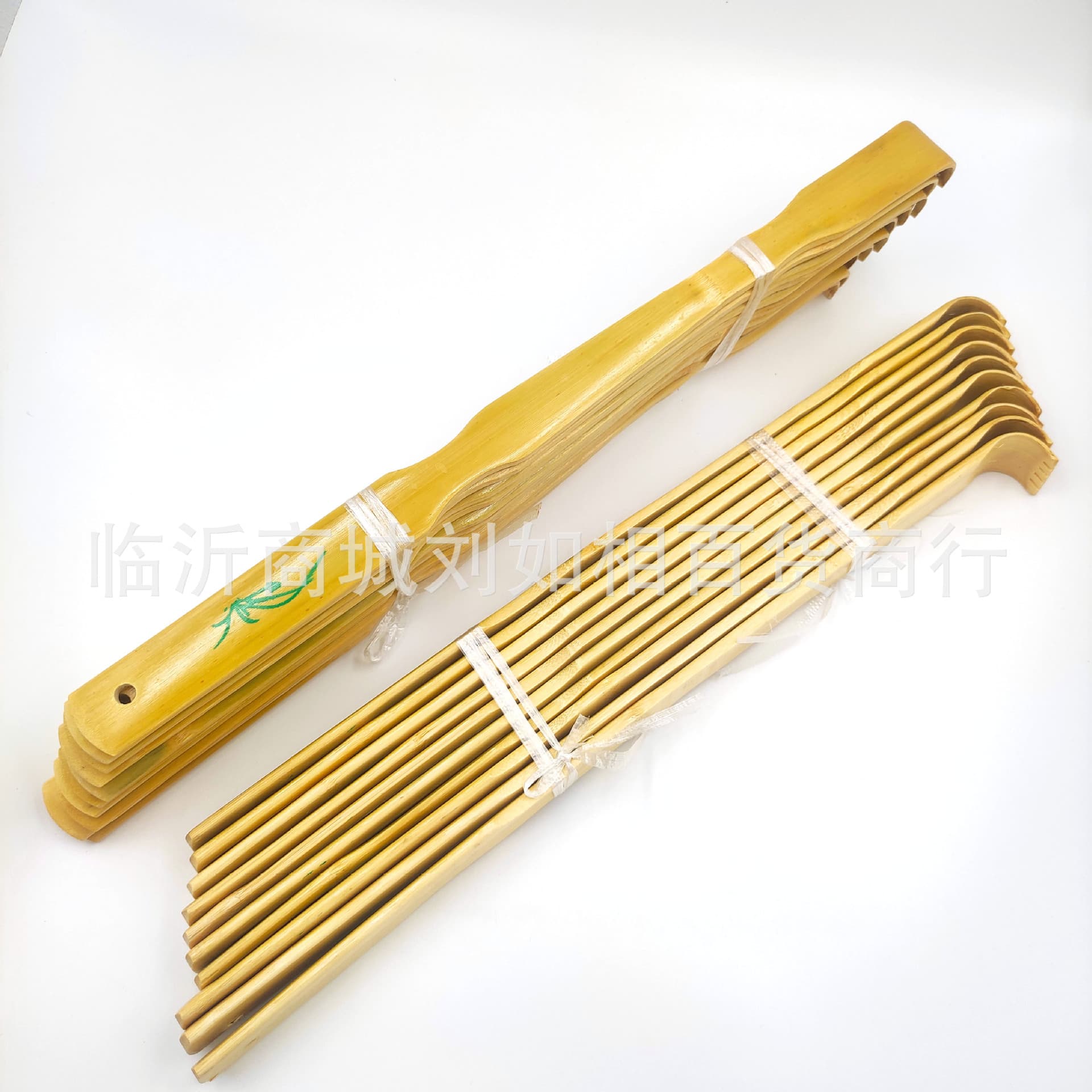 Small orchid-shaped filial piety back scratcher and medium bamboo itch relief tool, designed for elderly back itching without assistance.