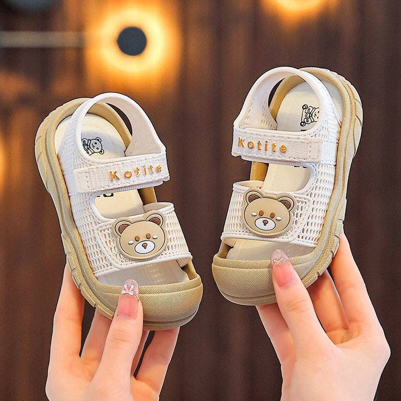 Children's Boys and Girls Sandals, Baby Walking Shoes, Toe-Covering Non-Slip Soft Sole, Cartoon Bear, Summer Breathable Sandals