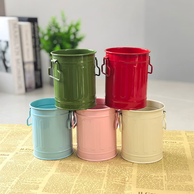 Cylindrical iron pen holder, creative desktop storage bucket, multi-functional stationery pen holder, makeup brush storage, flower pot