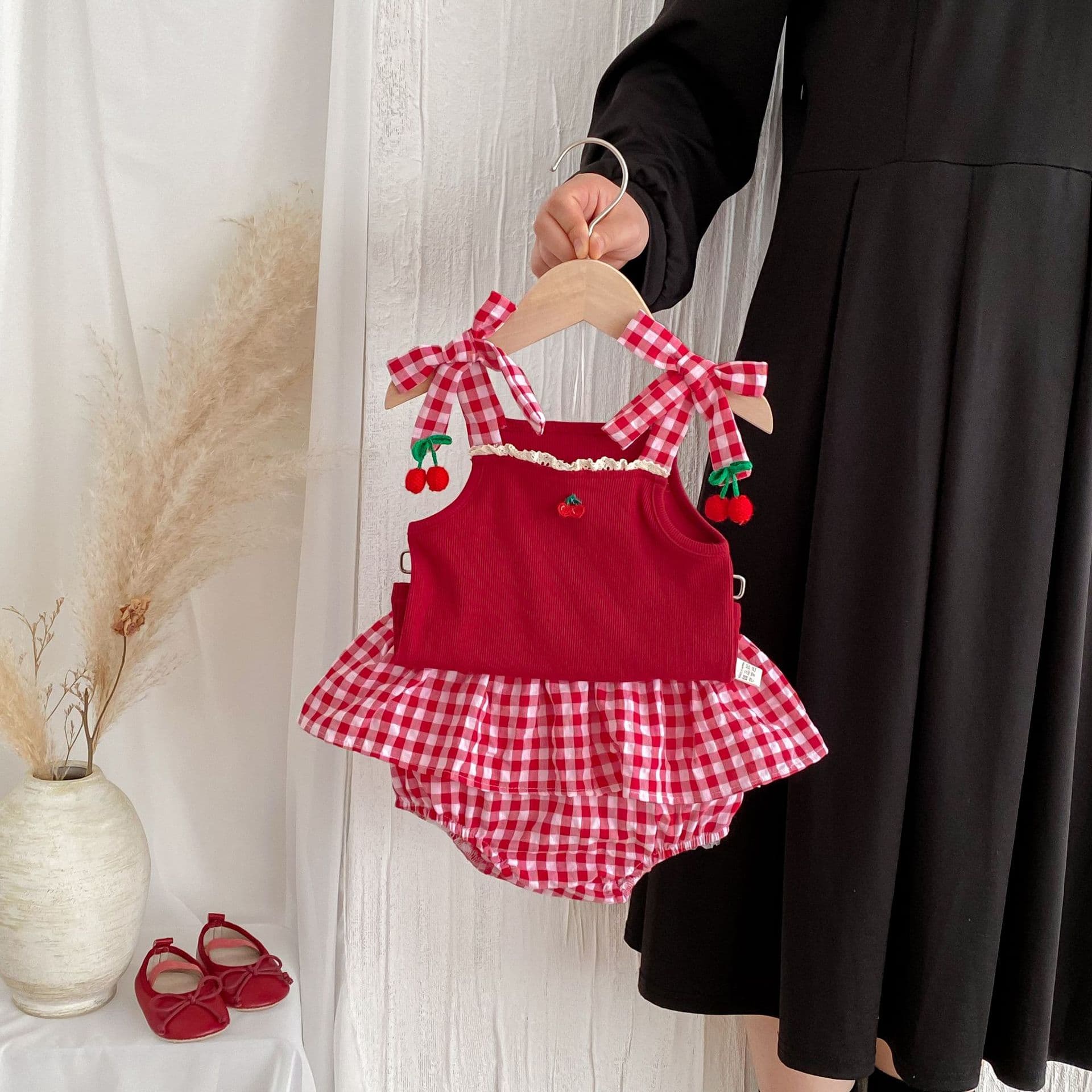 2025 Children's Clothing Summer Girls Strap Strawberry Top Sweet Children's Vest Plaid Briefs Set Two-piece Set