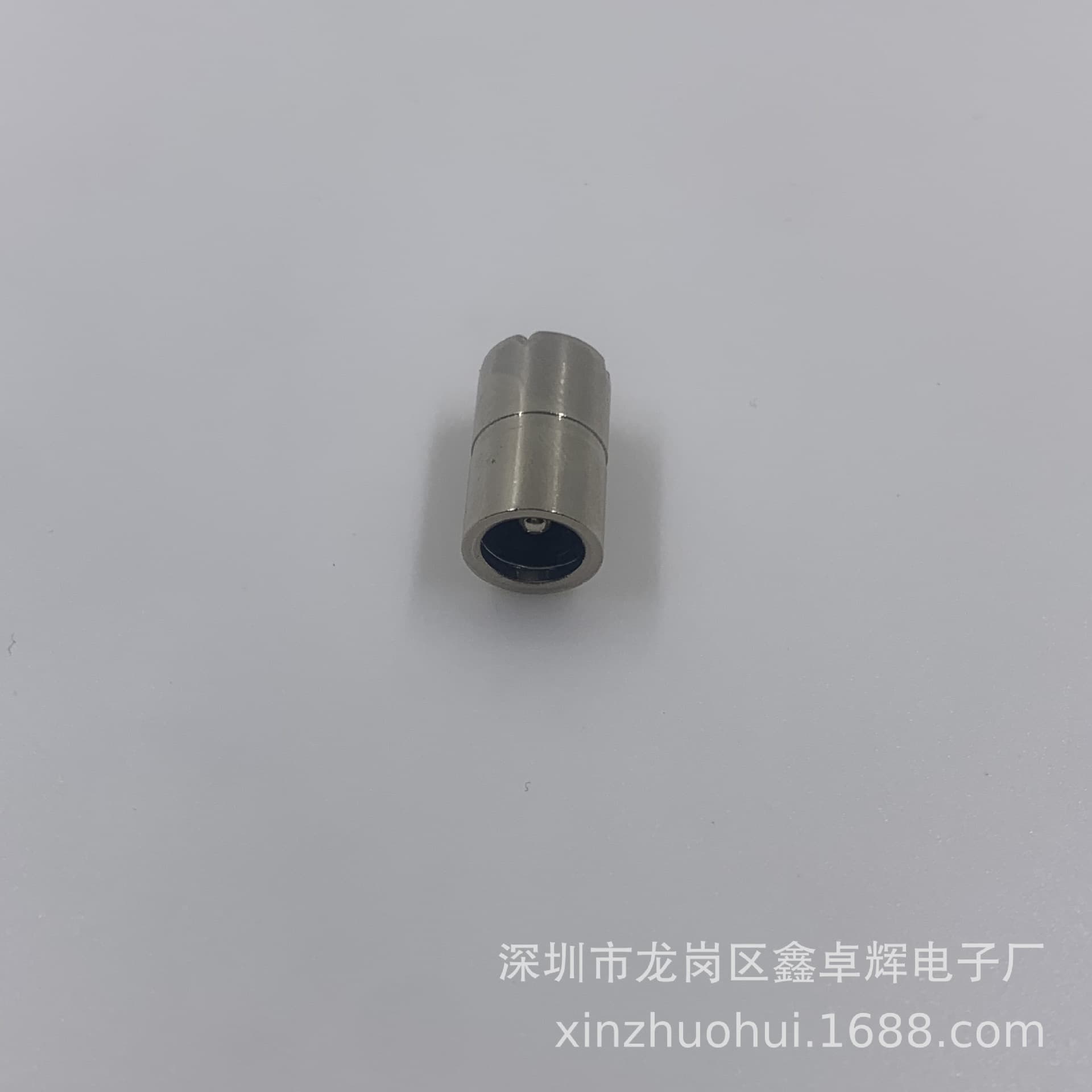 We supply DC5521 female connectors, power socket test female connectors, 8.0 DC female connectors, and DC adapters.
