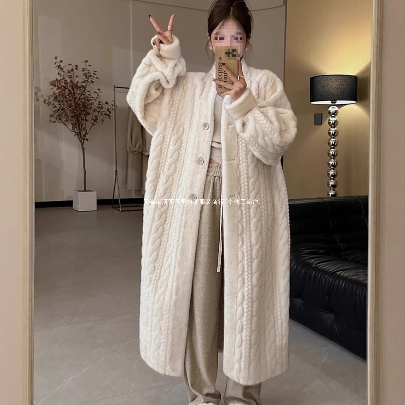 Fur Coat Autumn/Winter 2024 New Style Leather and Mink Fur Velvet Braided Long Cardigan for Women